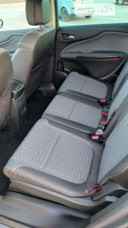 Минивэн Opel Zafira Tourer 2014 в Стрые