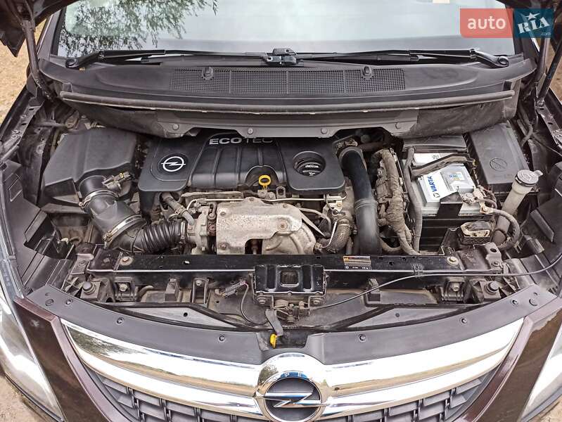 Минивэн Opel Zafira Tourer 2013 в Полтаве