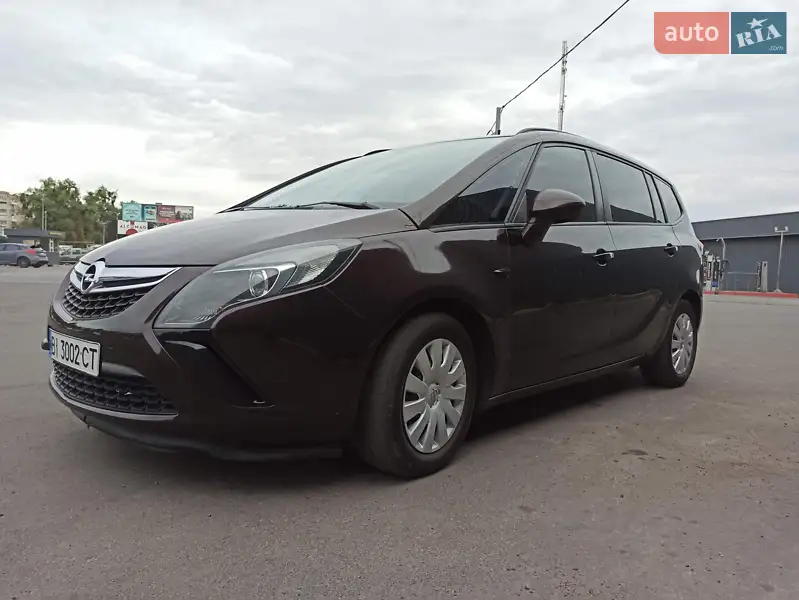Opel Zafira Tourer 2013