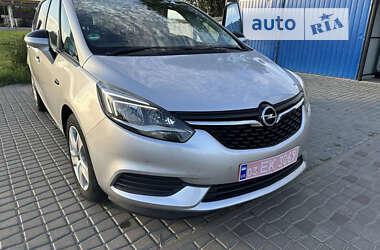 Минивэн Opel Zafira Tourer 2017 в Раздельной