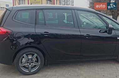 Минивэн Opel Zafira Tourer 2017 в 