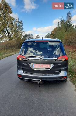 Минивэн Opel Zafira Tourer 2012 в 