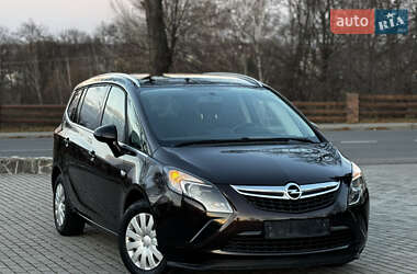 Минивэн Opel Zafira Tourer 2014 в Дрогобыче