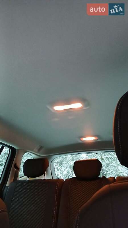 Мінівен Opel Zafira Tourer 2013 в Ємільчиному