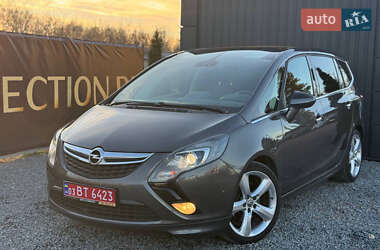 Минивэн Opel Zafira Tourer 2012 в 