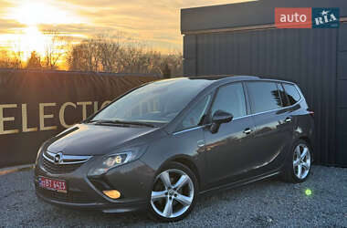 Минивэн Opel Zafira Tourer 2012 в 