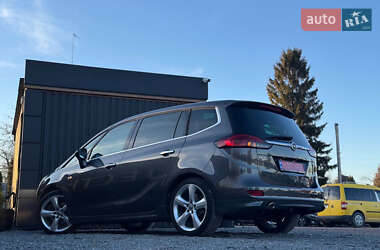 Минивэн Opel Zafira Tourer 2012 в 