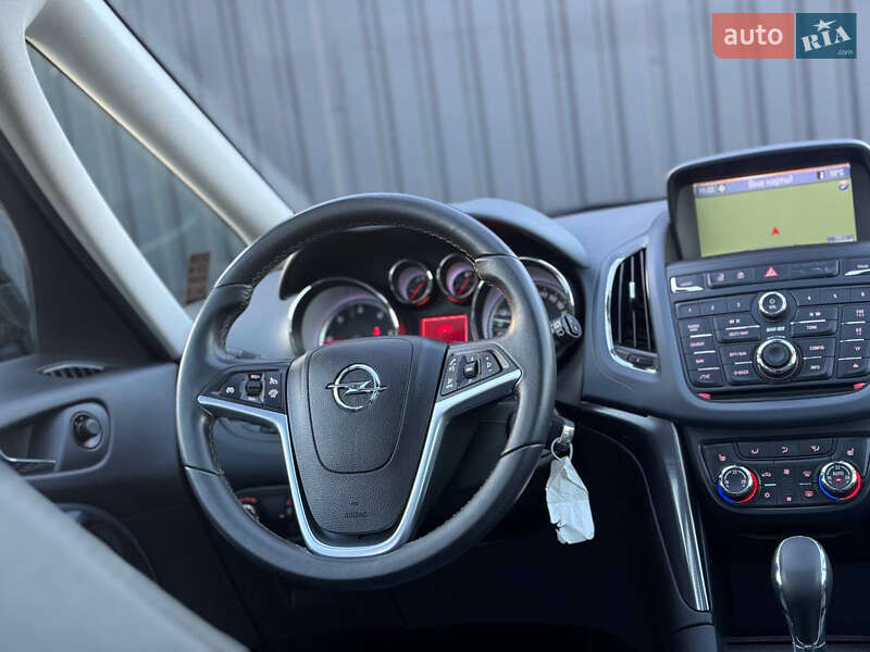 Мінівен Opel Zafira Tourer 2012 в Дрогобичі
