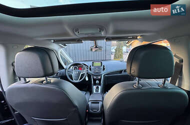 Минивэн Opel Zafira Tourer 2012 в 