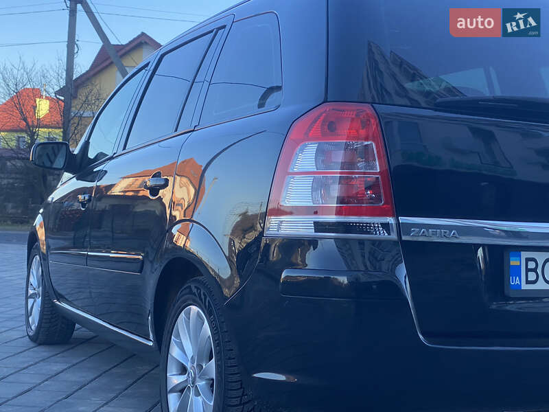Минивэн Opel Zafira Tourer 2013 в Трускавце
