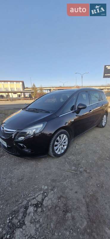 Минивэн Opel Zafira Tourer 2013 в Надворной