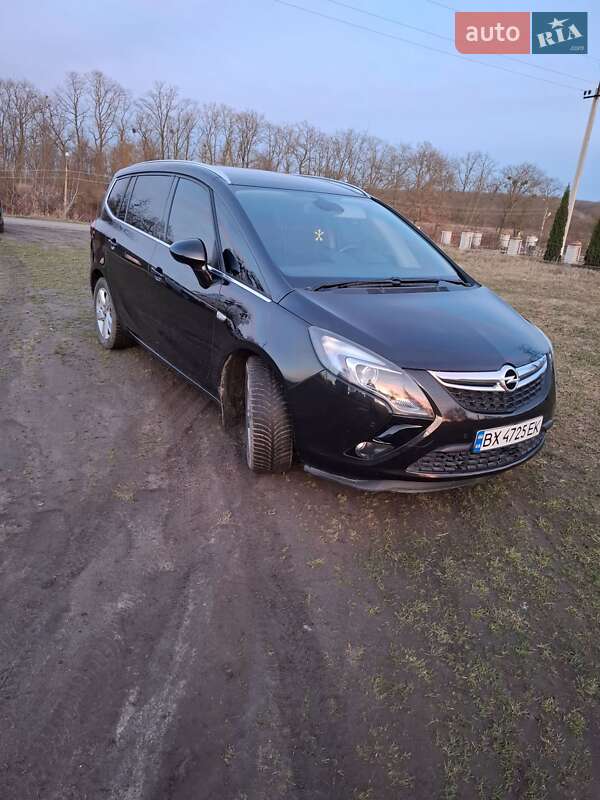 Opel Zafira Tourer 2015 Opel Zafira Tourer 2015