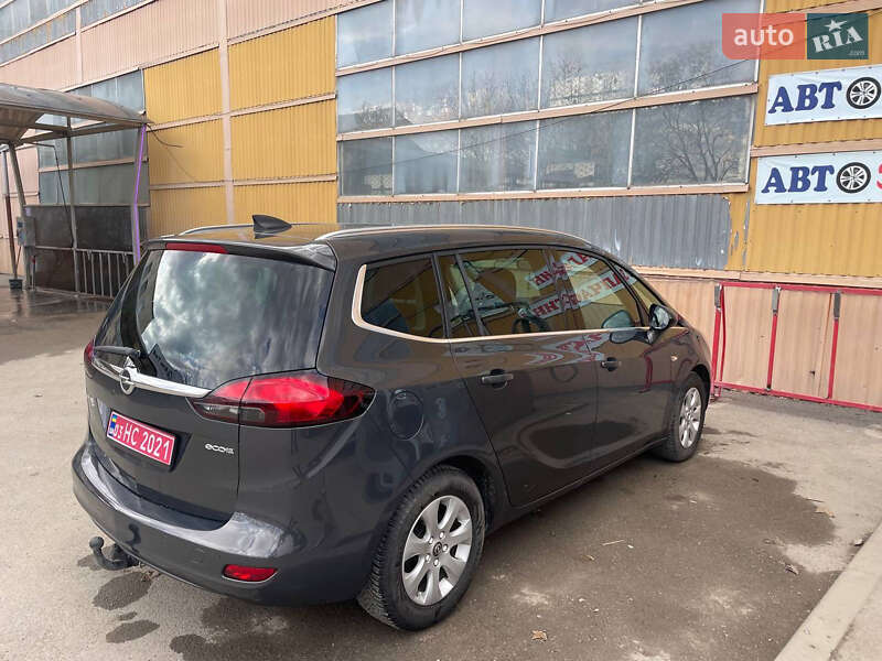 Минивэн Opel Zafira Tourer 2015 в Каменец-Подольском