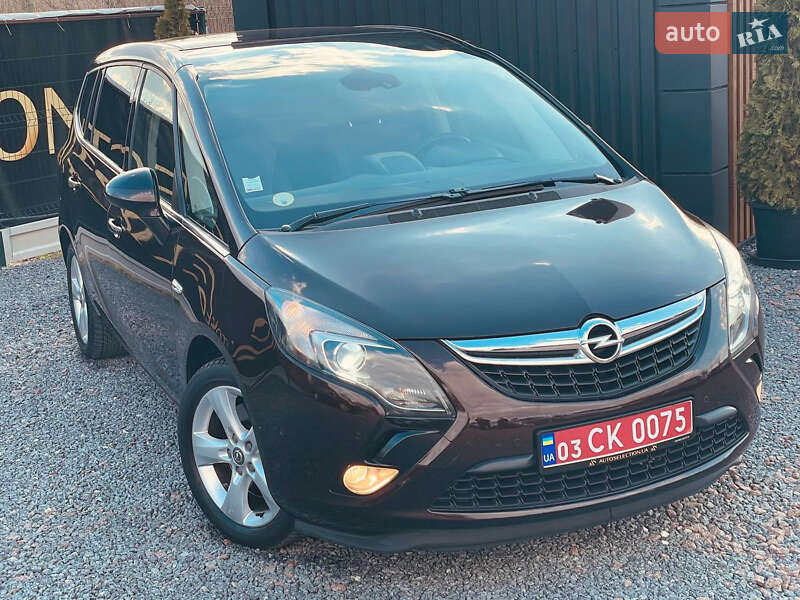 Мінівен Opel Zafira Tourer 2013 в Дрогобичі