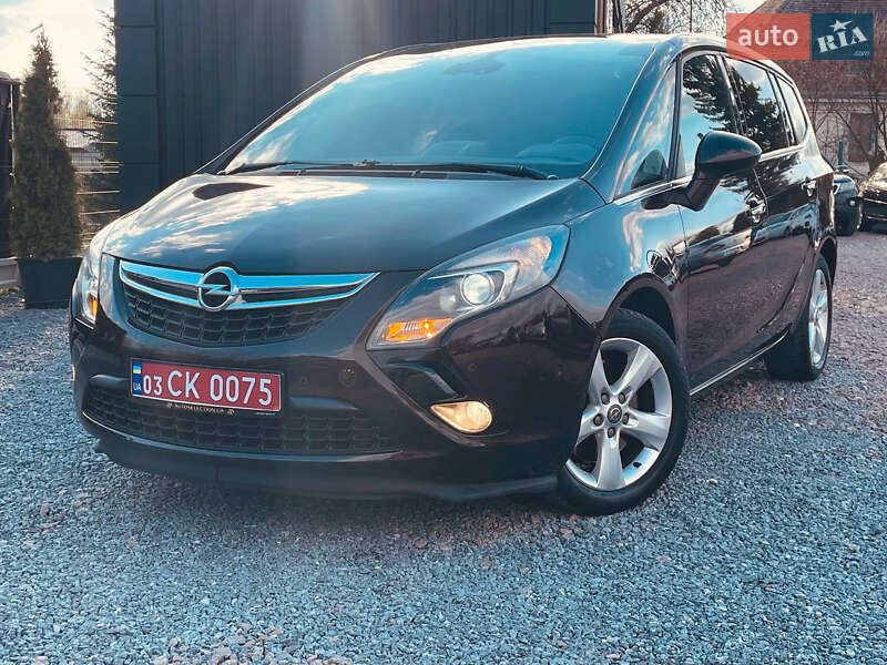 Мінівен Opel Zafira Tourer 2013 в Дрогобичі