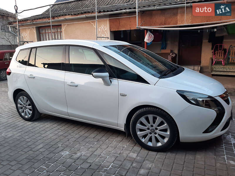 Мінівен Opel Zafira Tourer 2015 в Тернополі