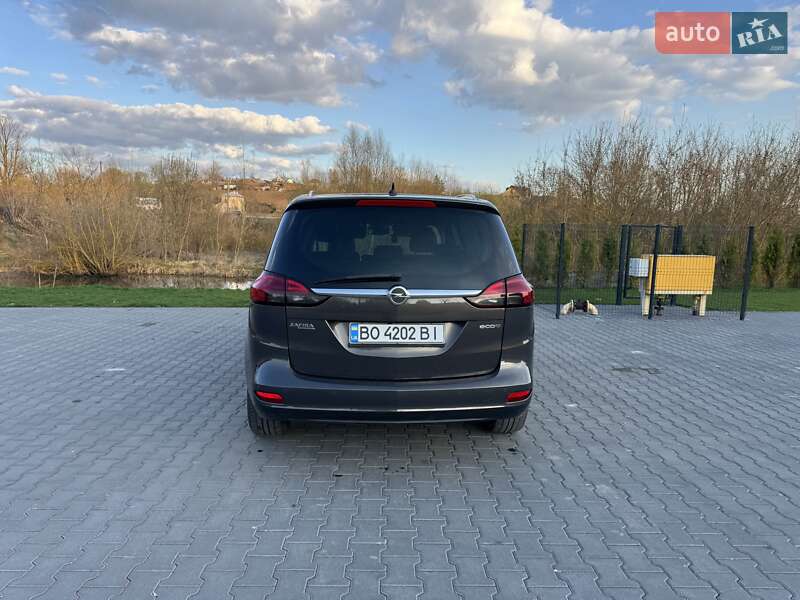 Мінівен Opel Zafira Tourer 2012 в Зборові