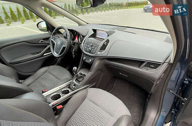 Минивэн Opel Zafira Tourer 2013 в 