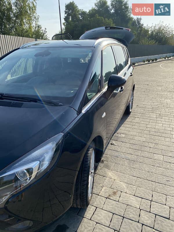Минивэн Opel Zafira Tourer 2014 в Городенке