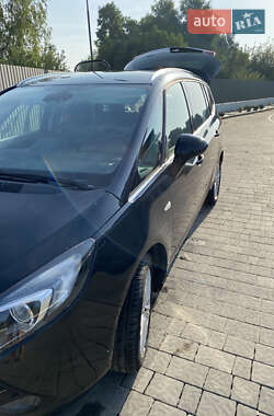 Минивэн Opel Zafira Tourer 2014 в 