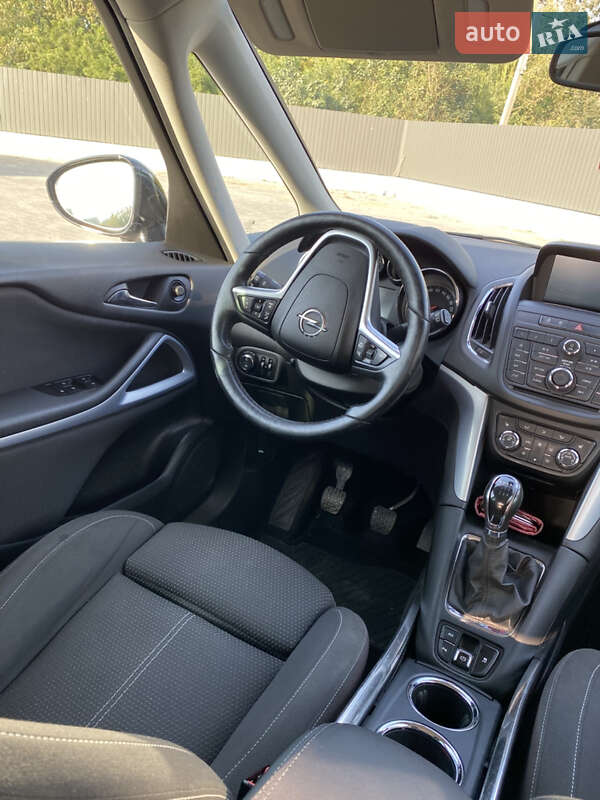 Минивэн Opel Zafira Tourer 2014 в Городенке