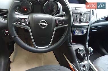 Минивэн Opel Zafira Tourer 2013 в 