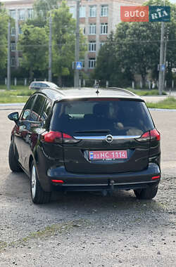 Минивэн Opel Zafira Tourer 2015 в 