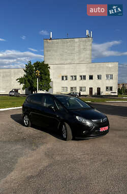 Минивэн Opel Zafira Tourer 2015 в 
