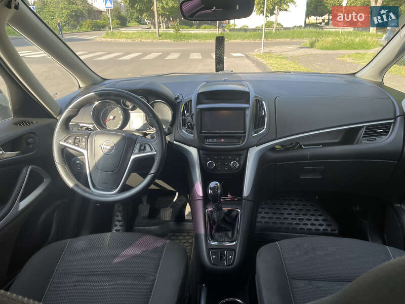 Минивэн Opel Zafira Tourer 2012 в Полтаве
