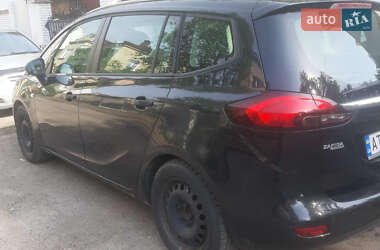 Минивэн Opel Zafira Tourer 2012 в 