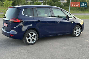 Минивэн Opel Zafira Tourer 2014 в 