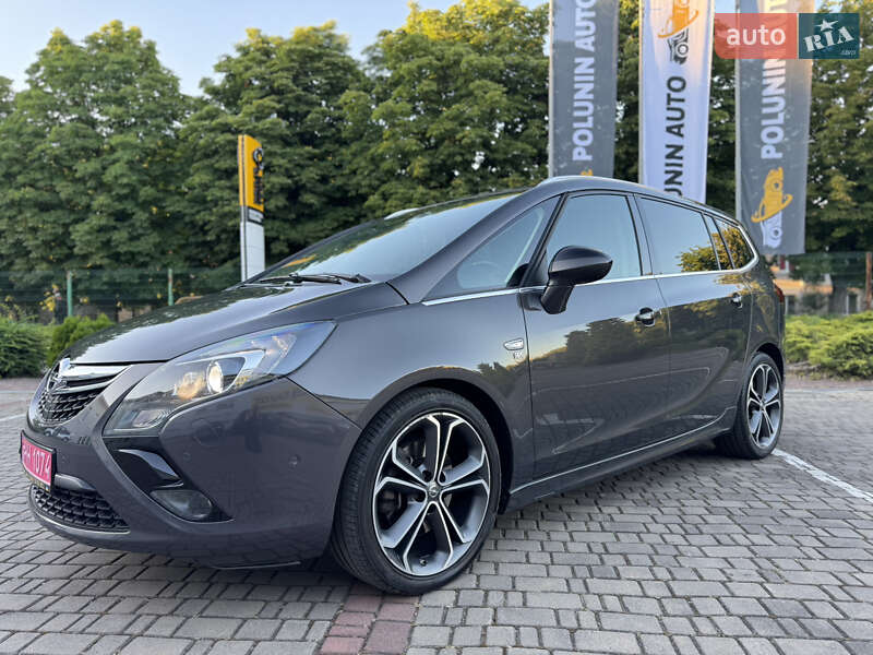 Минивэн Opel Zafira Tourer 2016 в Луцке