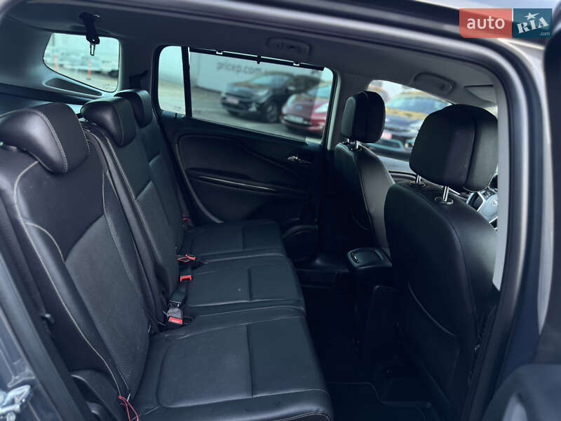 Минивэн Opel Zafira Tourer 2016 в Луцке