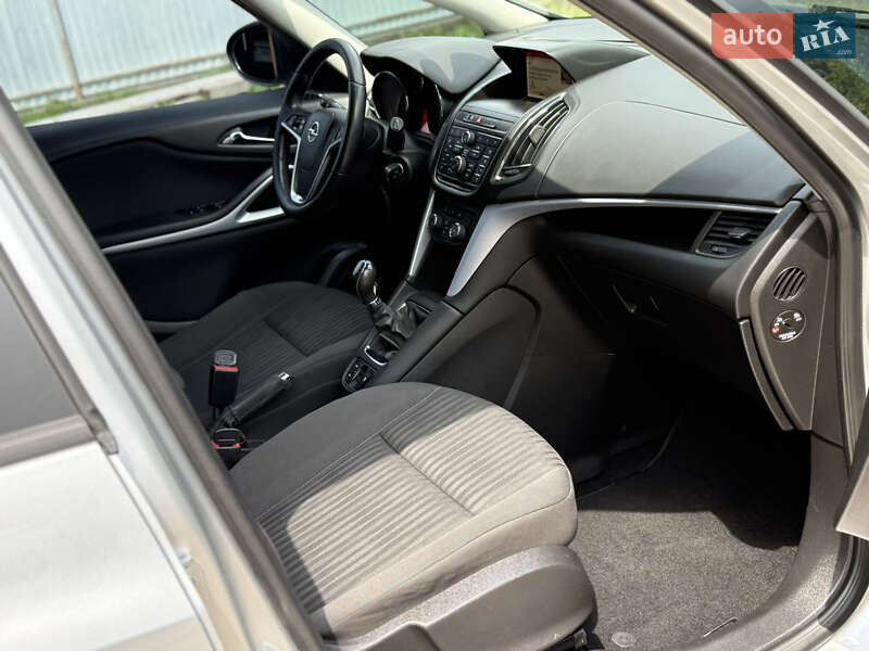 Мінівен Opel Zafira Tourer 2016 в Коломиї