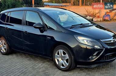 Минивэн Opel Zafira Tourer 2012 в 