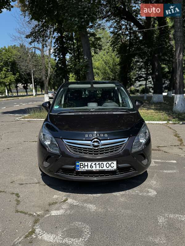 Минивэн Opel Zafira Tourer 2012 в Подольске