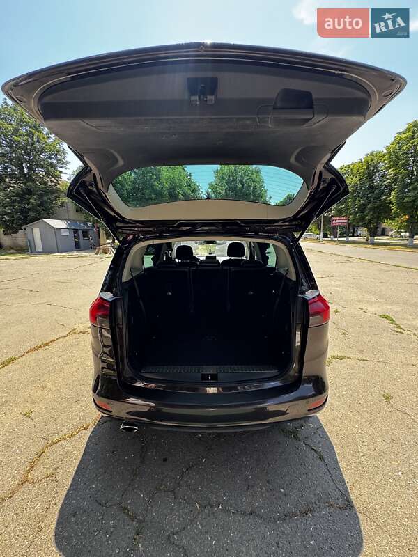 Минивэн Opel Zafira Tourer 2012 в Подольске