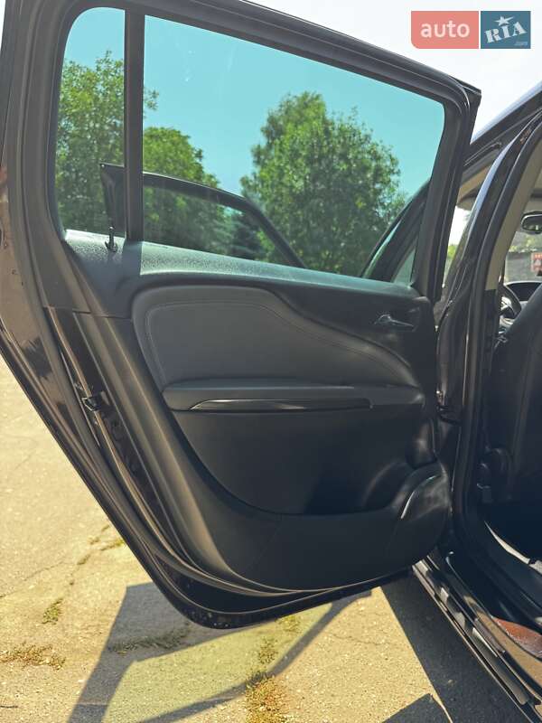 Минивэн Opel Zafira Tourer 2012 в Подольске