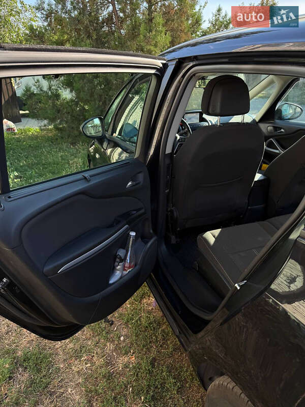 Мінівен Opel Zafira Tourer 2012 в Лозовій фото 28 Мінівен Opel Zafira Tourer 2012 в Лозовій