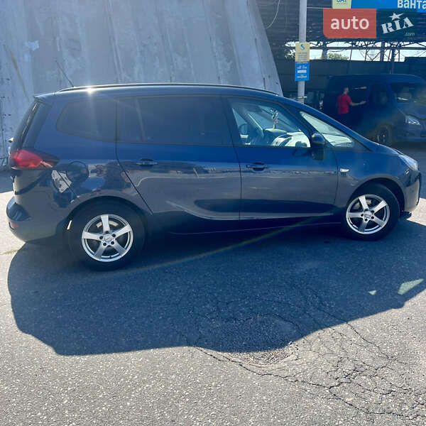 Минивэн Opel Zafira Tourer 2011 в Днепре
