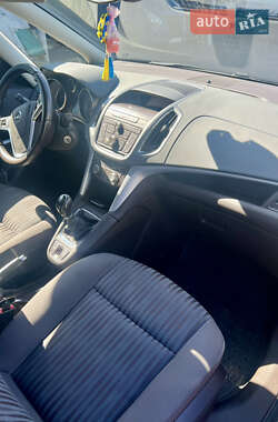 Минивэн Opel Zafira Tourer 2011 в 