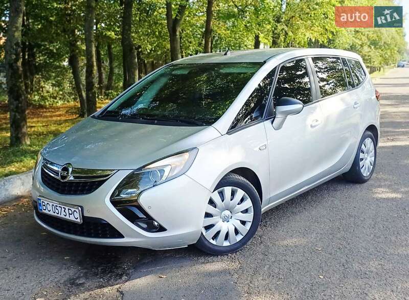Минивэн Opel Zafira Tourer 2015 в Стрые