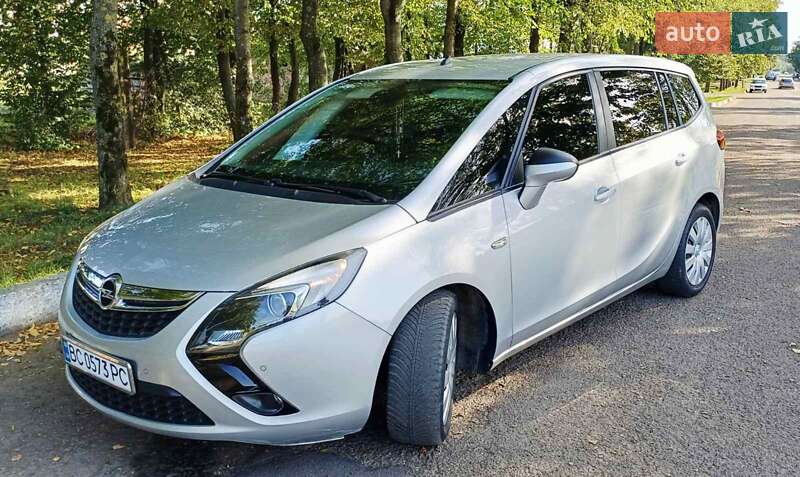 Минивэн Opel Zafira Tourer 2015 в Стрые