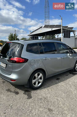 Минивэн Opel Zafira Tourer 2013 в 