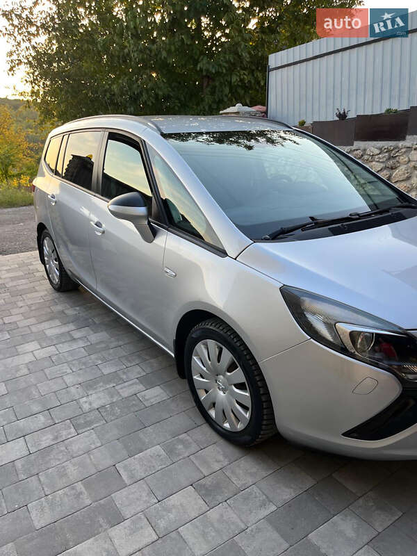 Мінівен Opel Zafira Tourer 2013 в Тернополі