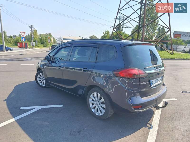 Минивэн Opel Zafira Tourer 2012 в Киеве фото 10 Минивэн Opel Zafira Tourer 2012 в Киеве