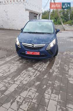 Минивэн Opel Zafira Tourer 2015 в Ровно