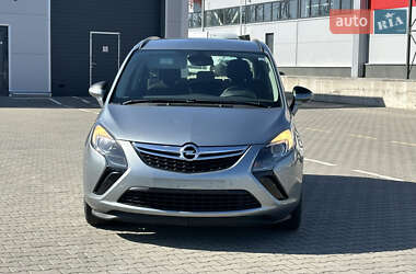 Минивэн Opel Zafira Tourer 2012 в 