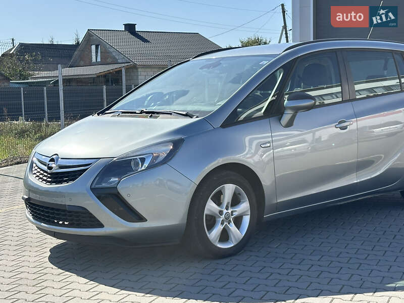 Мінівен Opel Zafira Tourer 2012 в Нововолинську