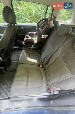 Мінівен Opel Zafira Tourer 2012 в 